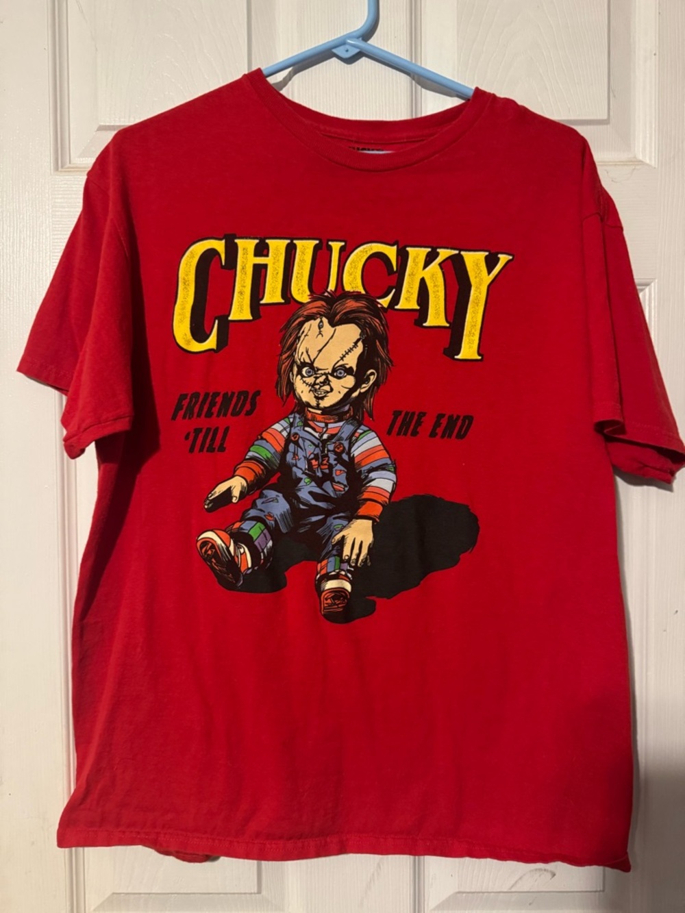 Chucky Official Tshirt Friends Till The End Men’s Large Red